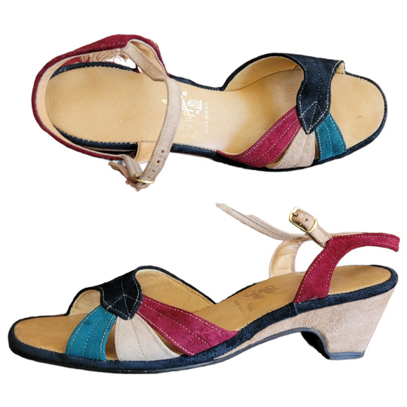 Hush Puppies Shoes - VINTAGE 1970s HUSH PUPPIES Women's Multi-Color Suede Low Wedge Sandals Sz. 9.5 N